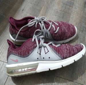 Nike Airmax women's sneaker shoes